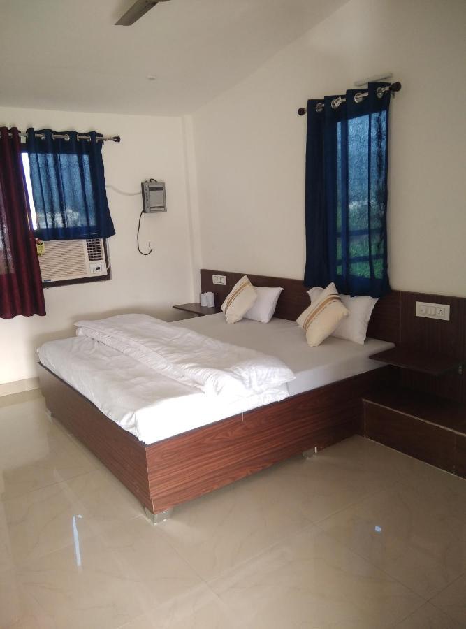 Corbett Bhavesh Home Stay Jhirna Екстериор снимка