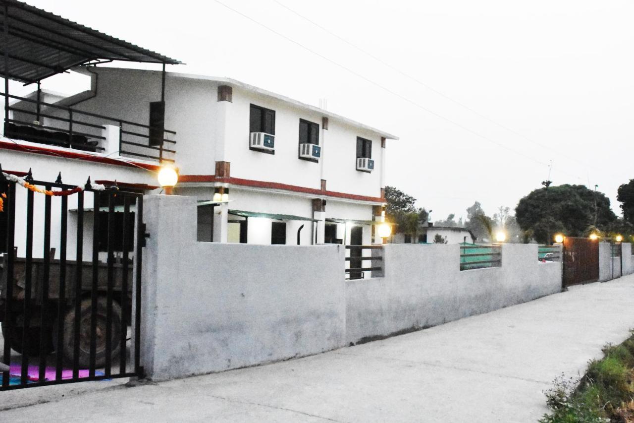 Corbett Bhavesh Home Stay Jhirna Екстериор снимка