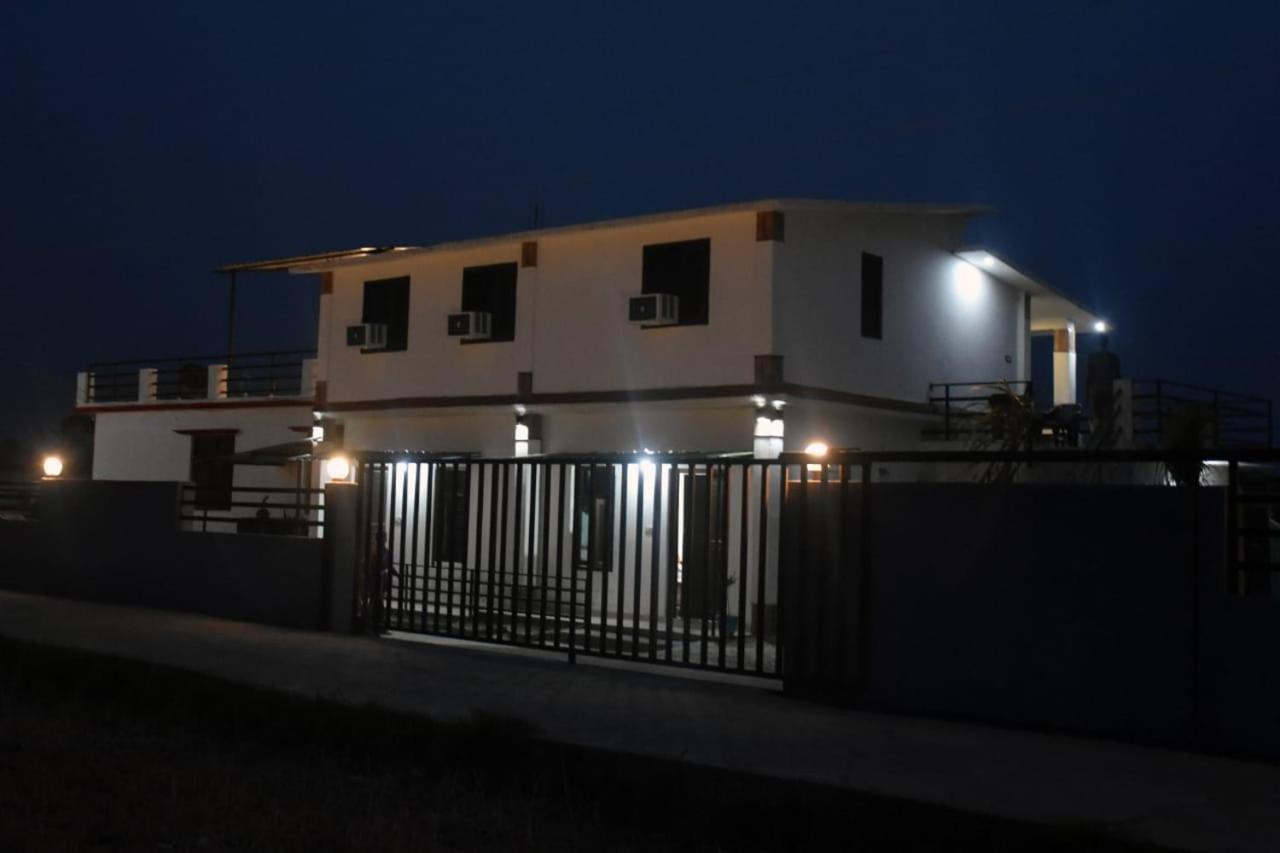 Corbett Bhavesh Home Stay Jhirna Екстериор снимка