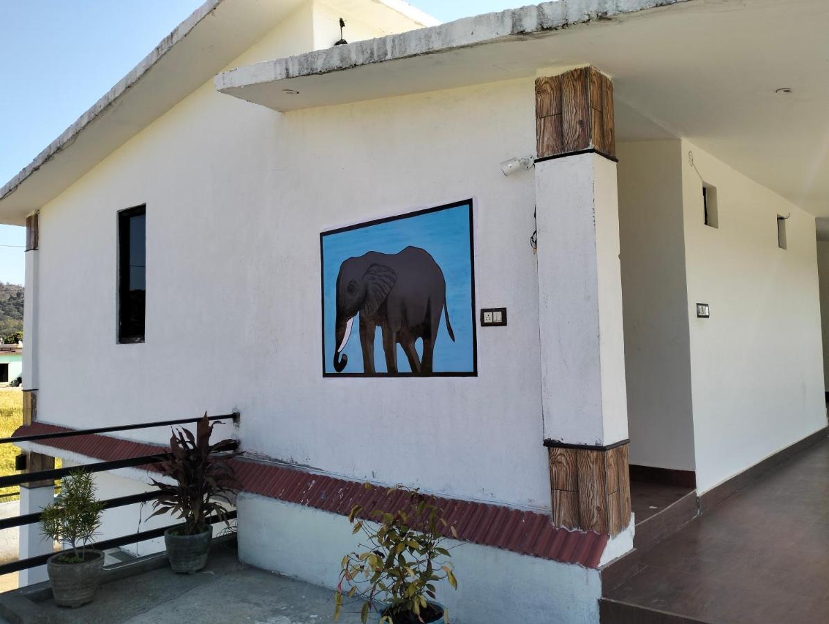 Corbett Bhavesh Home Stay Jhirna Екстериор снимка