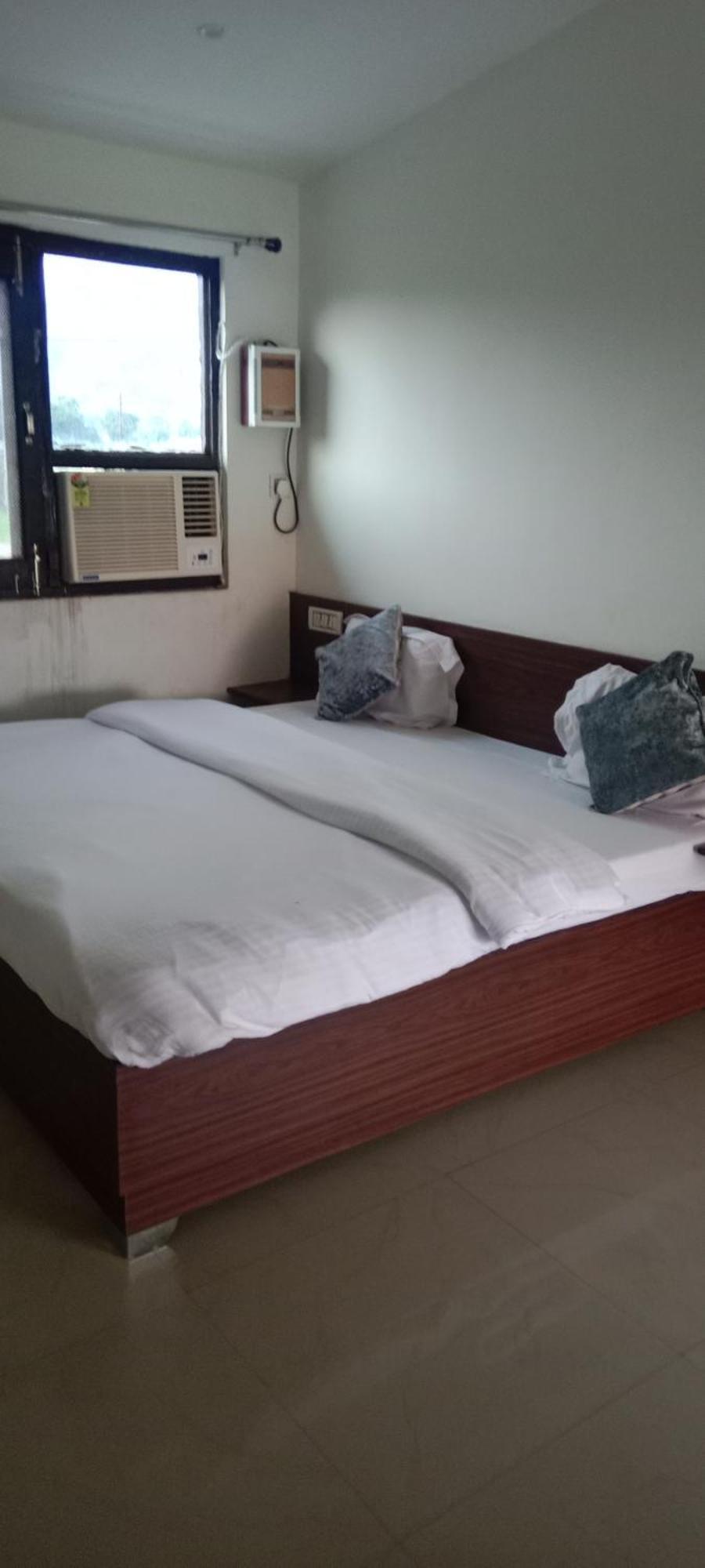 Corbett Bhavesh Home Stay Jhirna Стая снимка