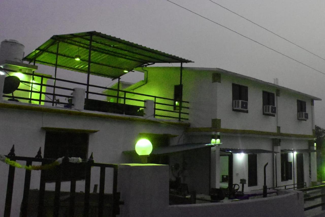 Corbett Bhavesh Home Stay Jhirna Стая снимка